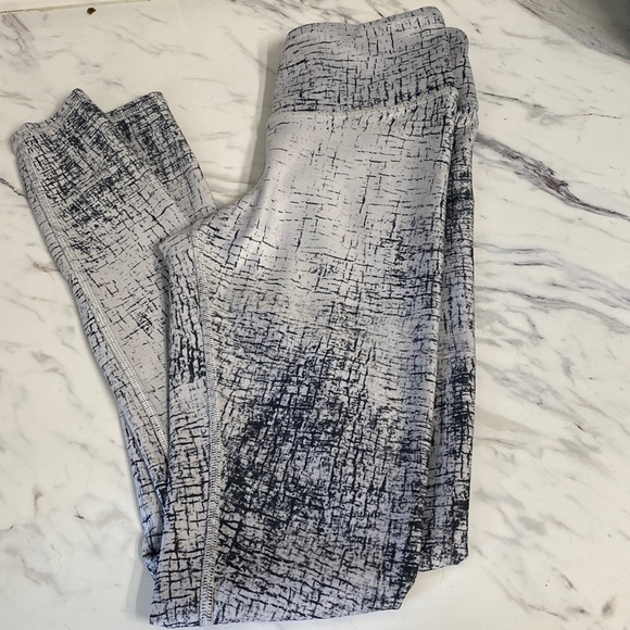 ALO yoga leggings - Picture 1 of 5